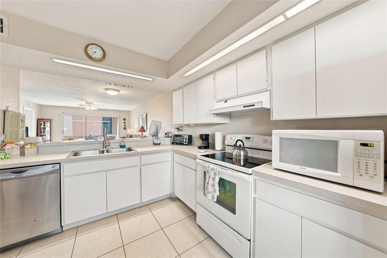 449 Royal Poinciana, Unit 311, Punta Gorda, FL 33955 Photo