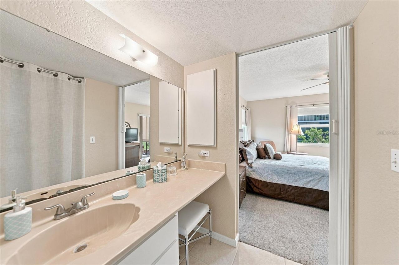 449 Royal Poinciana, Unit 311, Punta Gorda, FL 33955 Photo
