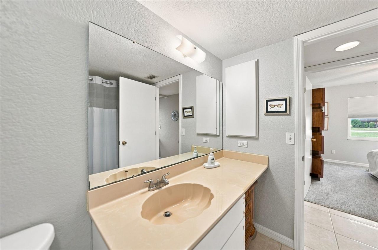 449 Royal Poinciana, Unit 311, Punta Gorda, FL 33955 Photo