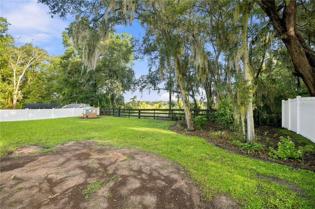 8663 SE 155th Place , Summerfield, FL 34491 Photo