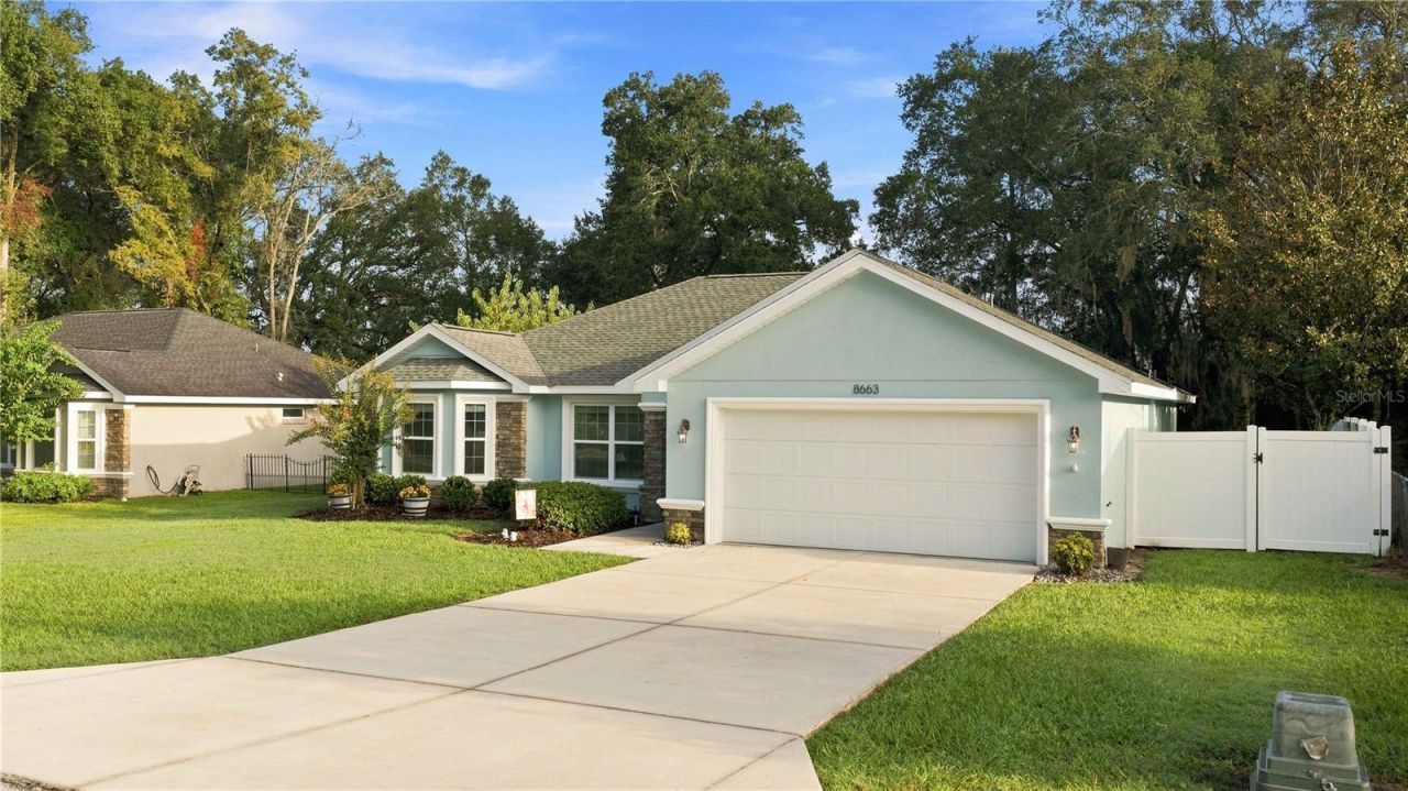 8663 SE 155th Place , Summerfield, FL 34491 Photo