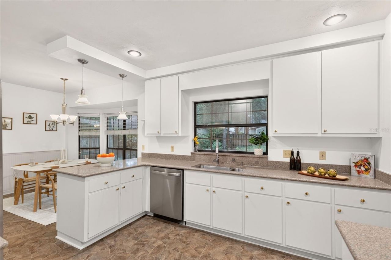 2936 NW 23rd Drive, Gainesville, FL 32605 Photo