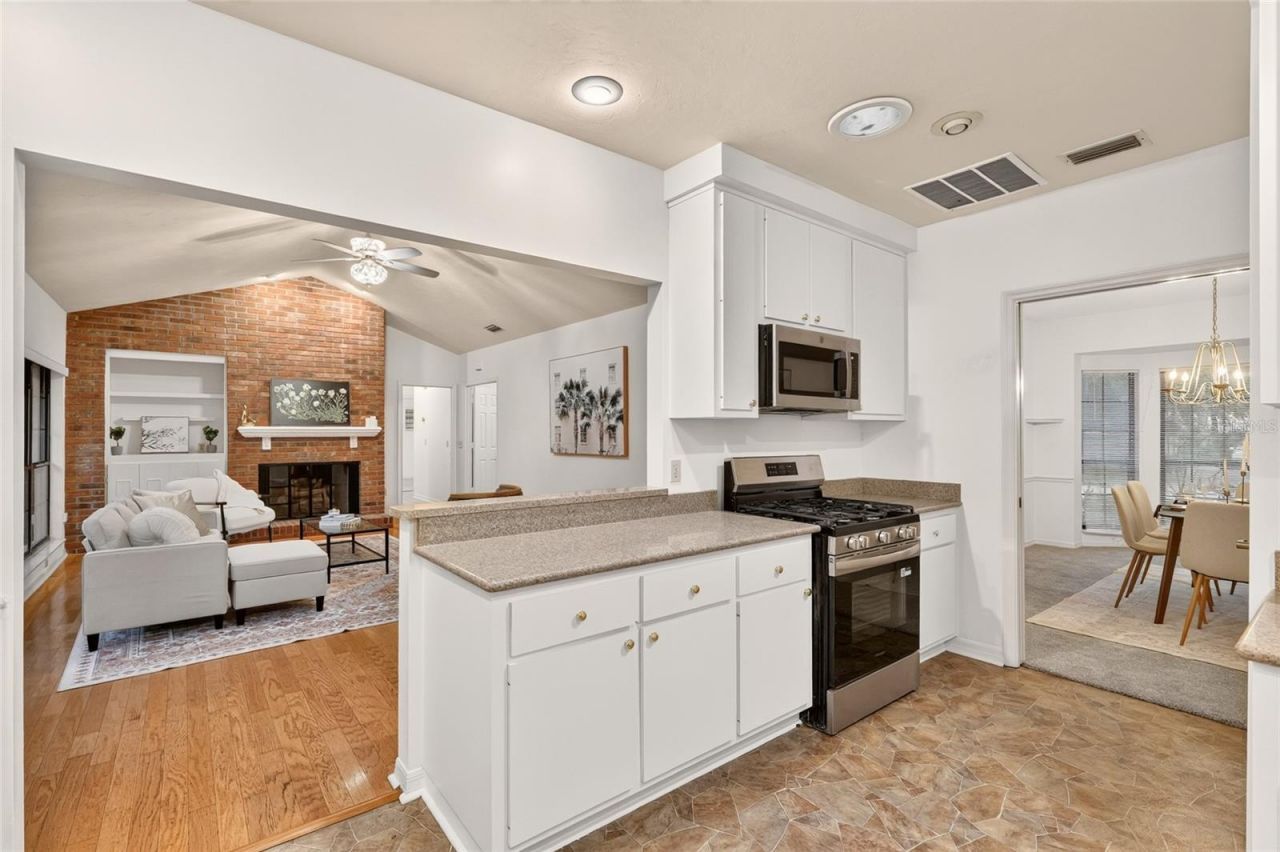 2936 NW 23rd Drive, Gainesville, FL 32605 Photo