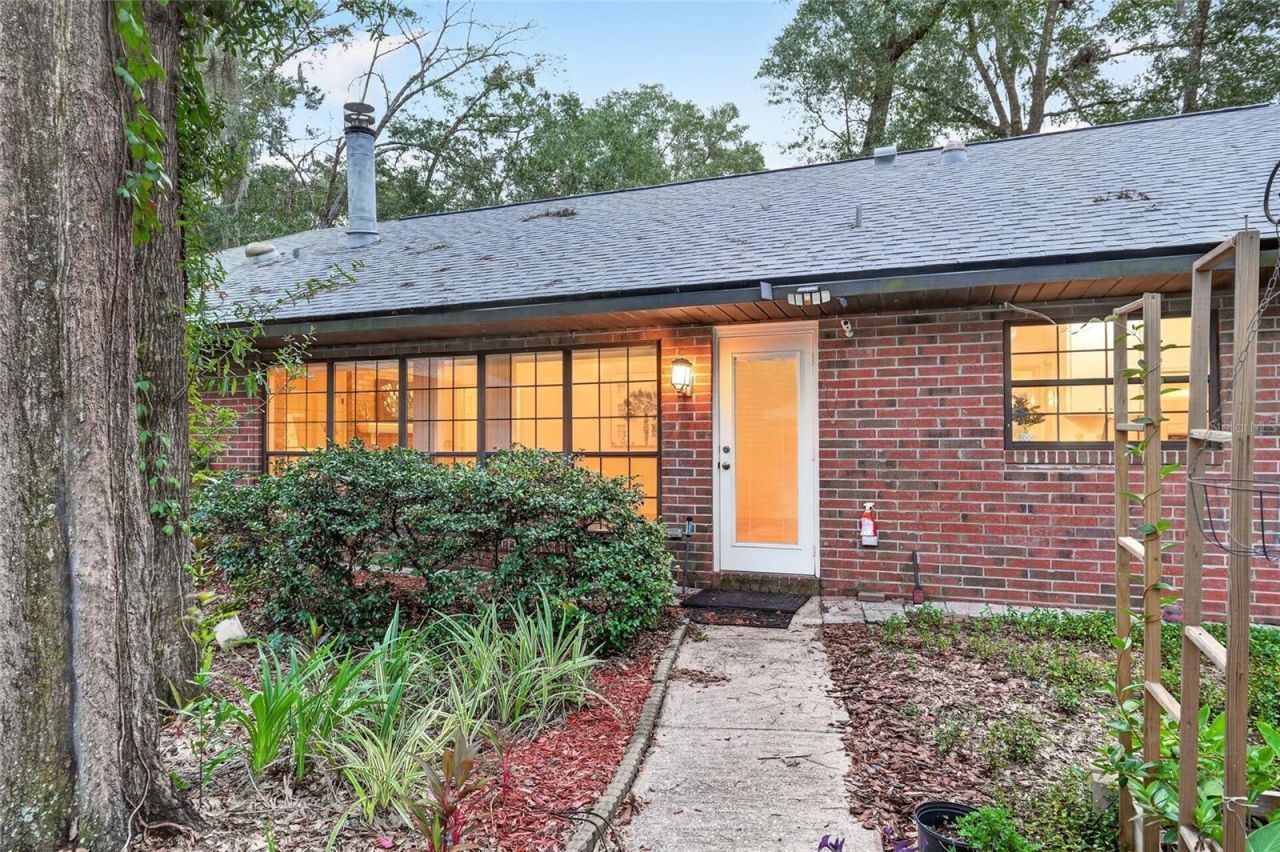 2936 NW 23rd Drive, Gainesville, FL 32605 Photo