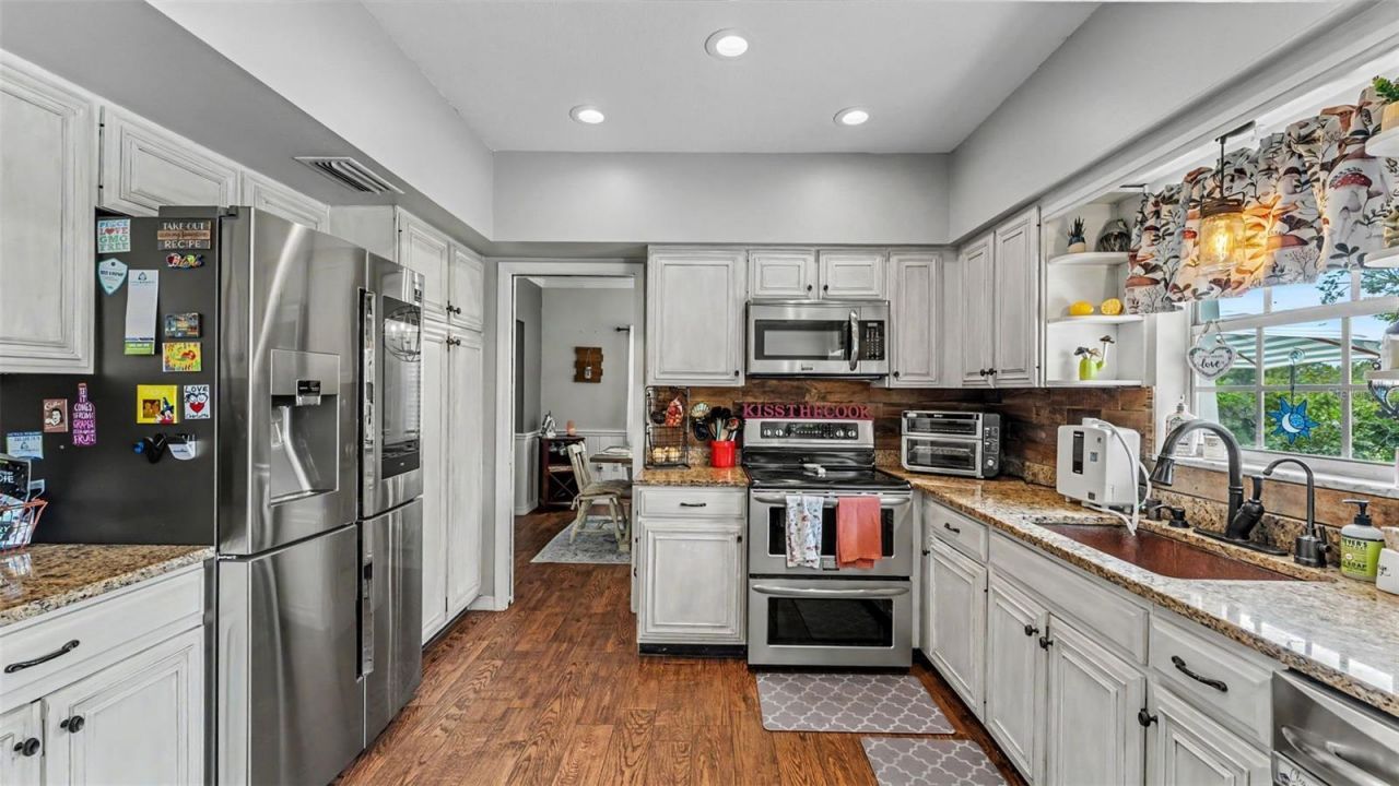2406 Lake Ella Road, Fruitland Park, FL 34731 Photo