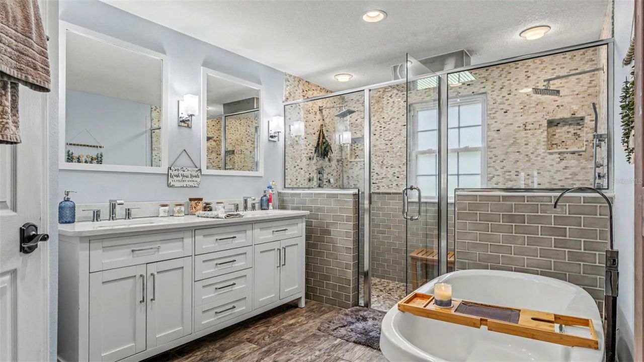 2406 Lake Ella Road, Fruitland Park, FL 34731 Photo