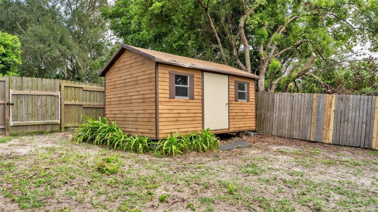 2406 Lake Ella Road, Fruitland Park, FL 34731 Photo