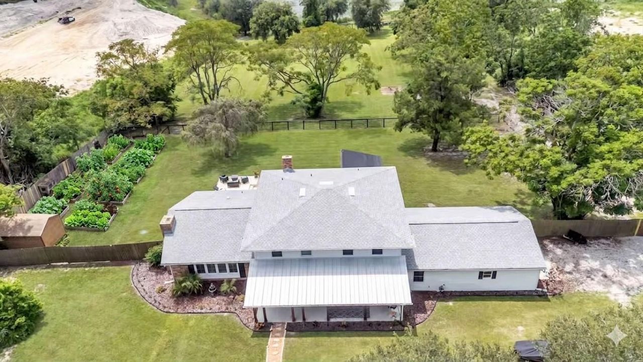 2406 Lake Ella Road, Fruitland Park, FL 34731 Photo