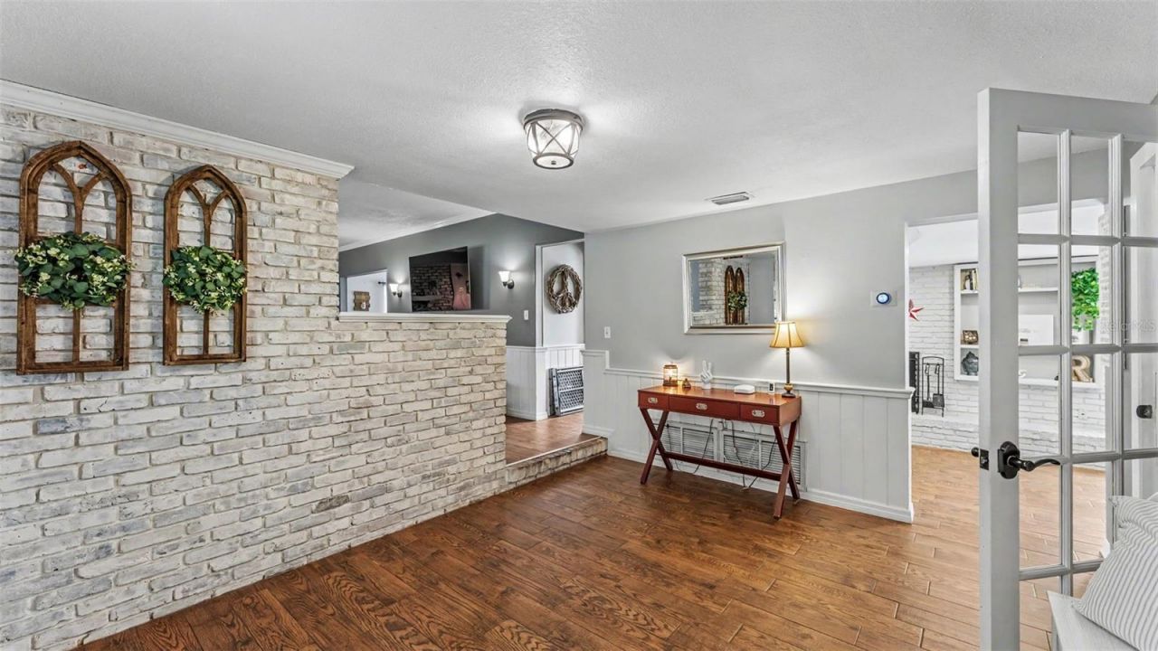 2406 Lake Ella Road, Fruitland Park, FL 34731 Photo