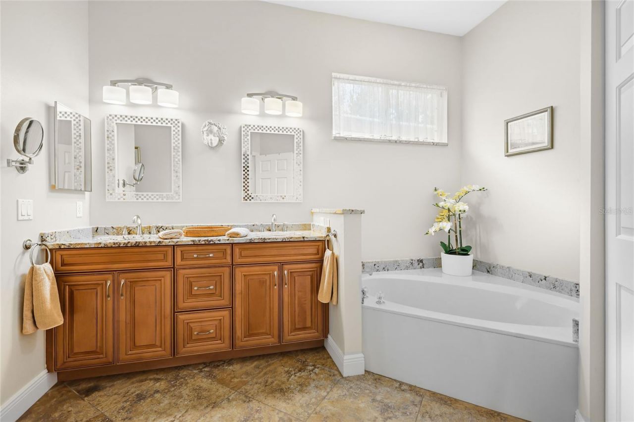 832 Tartan Drive, Unit 832, Venice, FL 34293 Photo