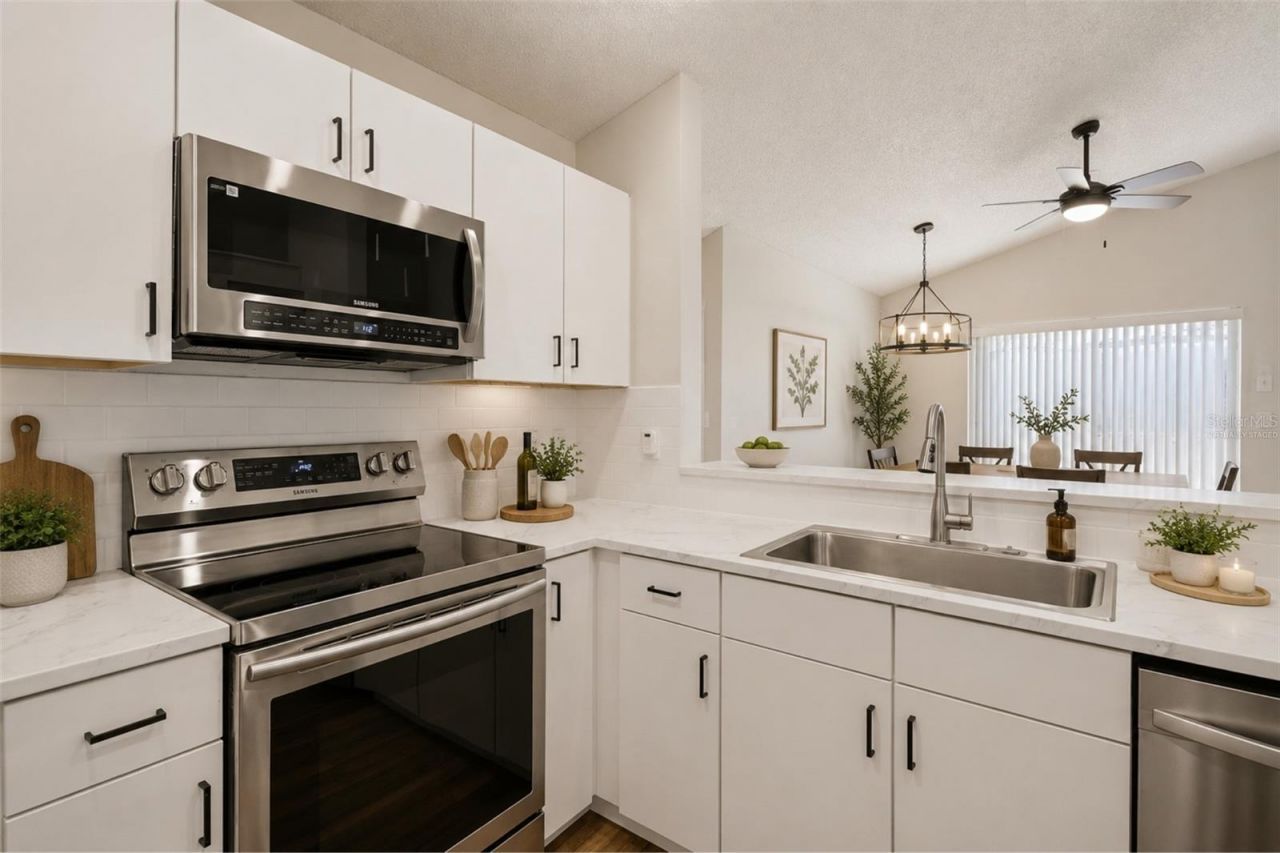 1114 Bloomingdale Drive, Davenport, FL 33897 Photo
