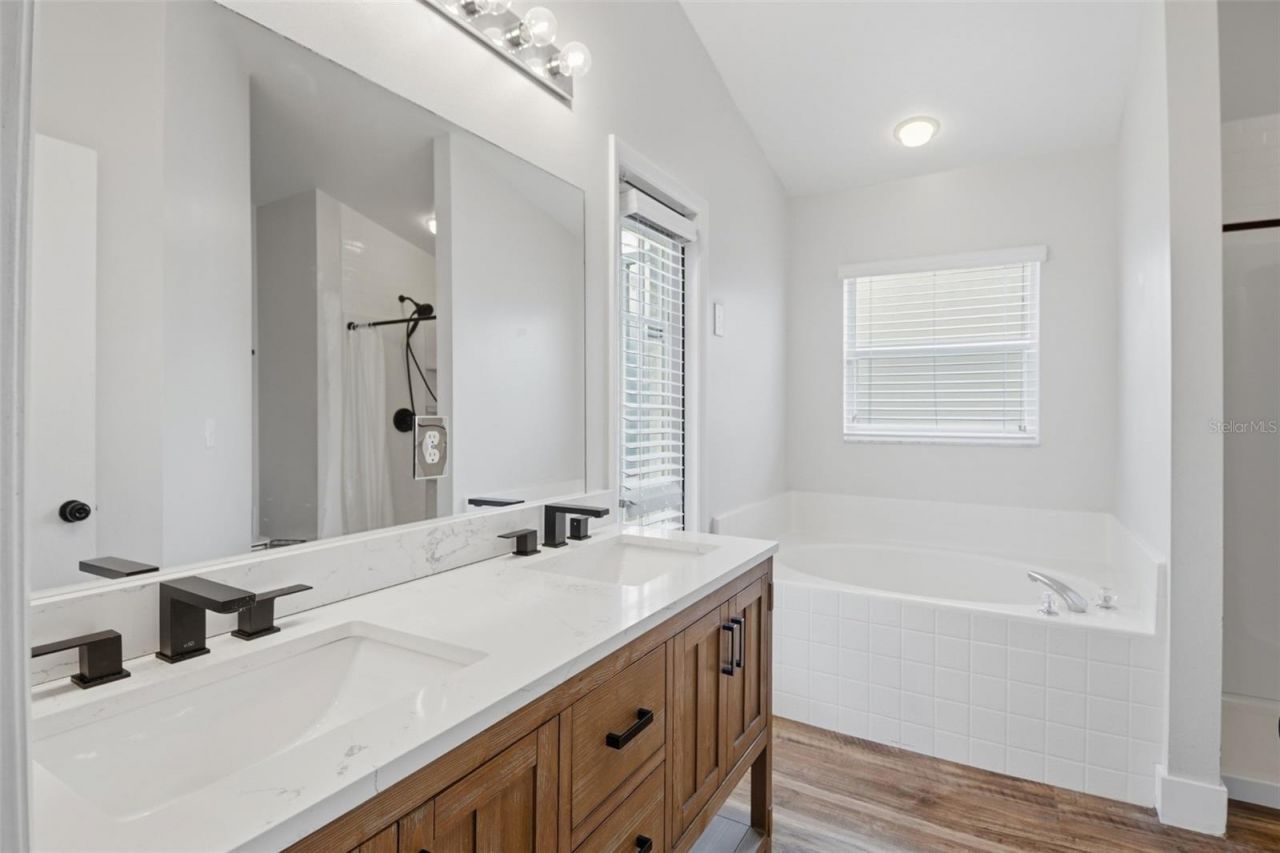 1114 Bloomingdale Drive, Davenport, FL 33897 Photo