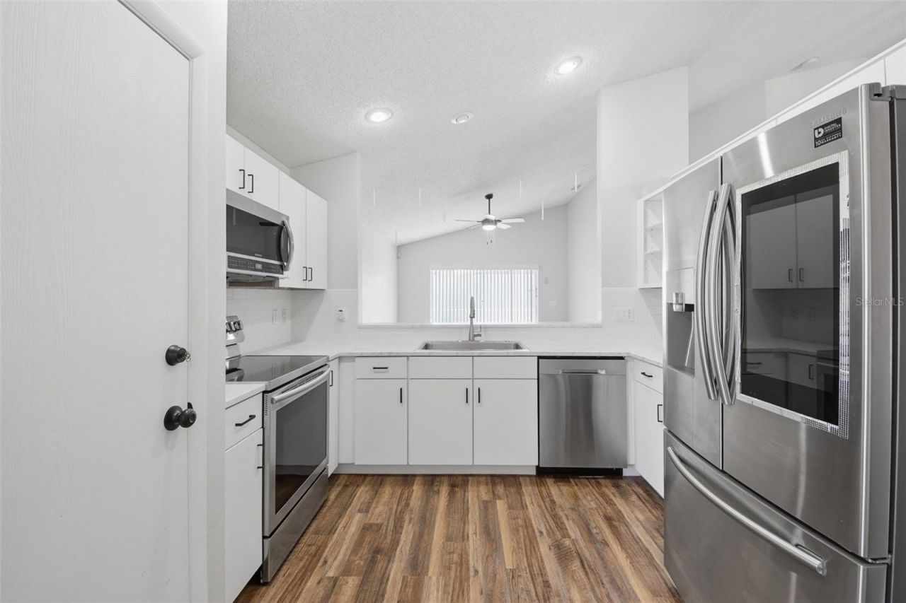 1114 Bloomingdale Drive, Davenport, FL 33897 Photo