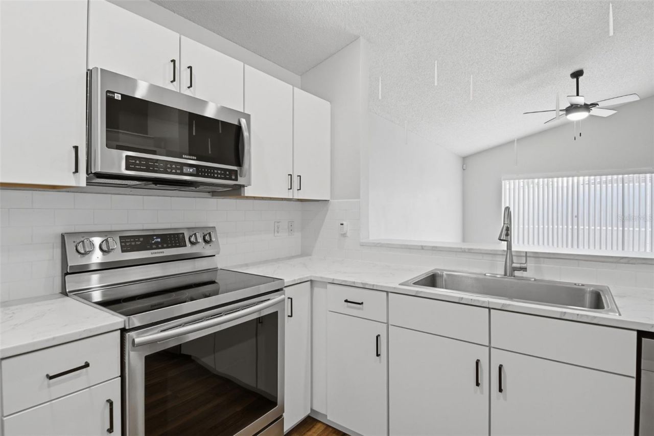 1114 Bloomingdale Drive, Davenport, FL 33897 Photo