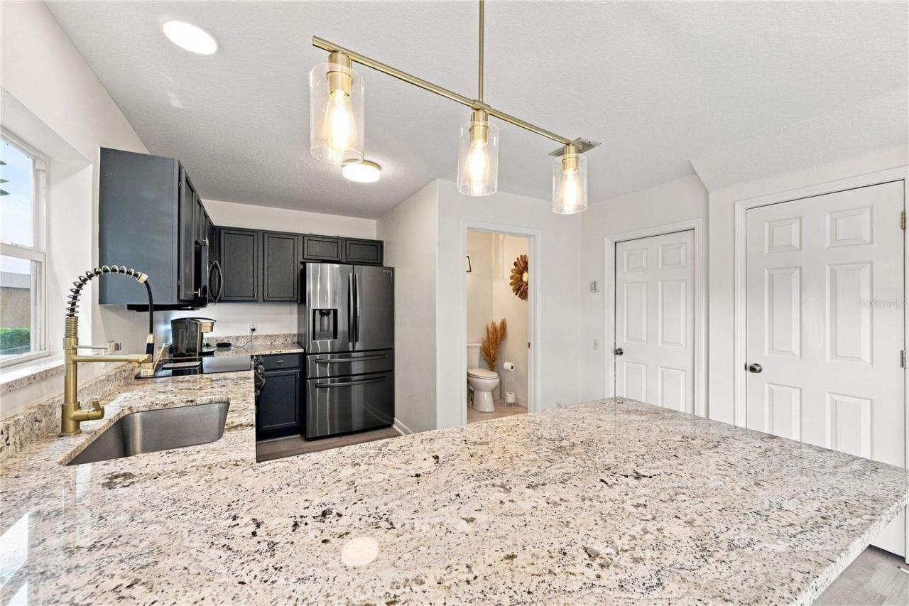 13158 Thoroughbred Loop, Largo, FL 33773 Photo