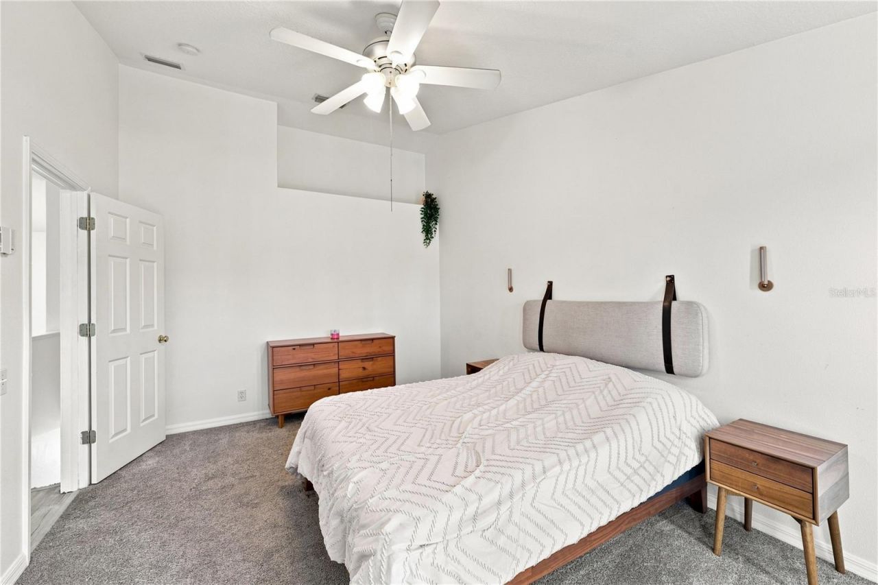 13158 Thoroughbred Loop, Largo, FL 33773 Photo