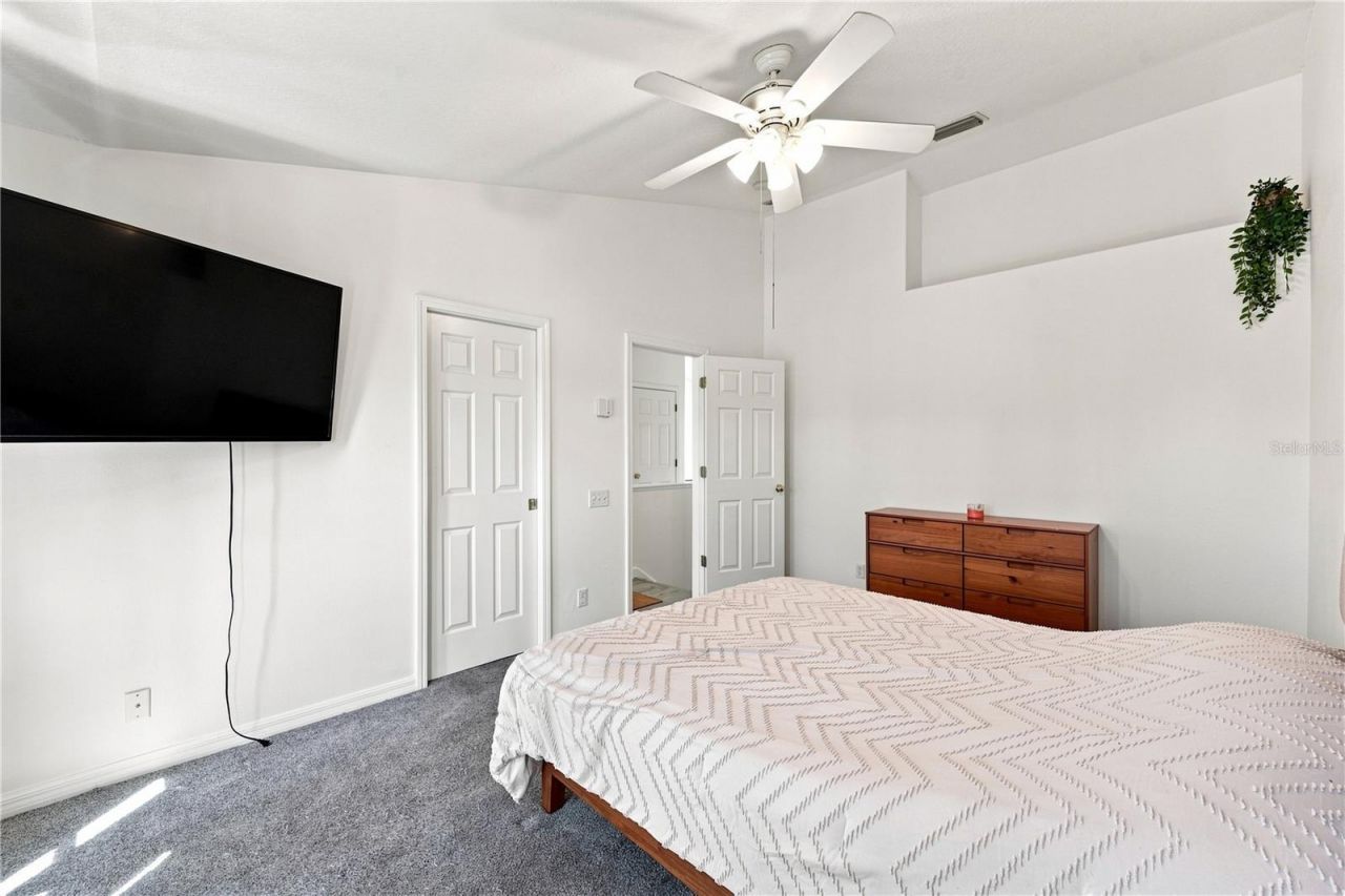13158 Thoroughbred Loop, Largo, FL 33773 Photo