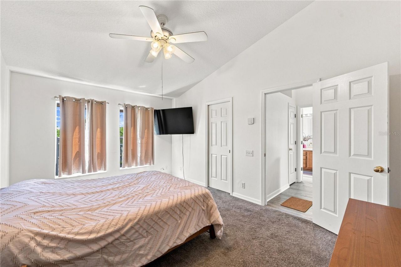 13158 Thoroughbred Loop, Largo, FL 33773 Photo
