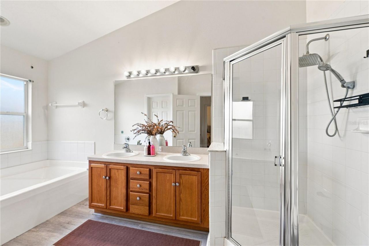 13158 Thoroughbred Loop, Largo, FL 33773 Photo