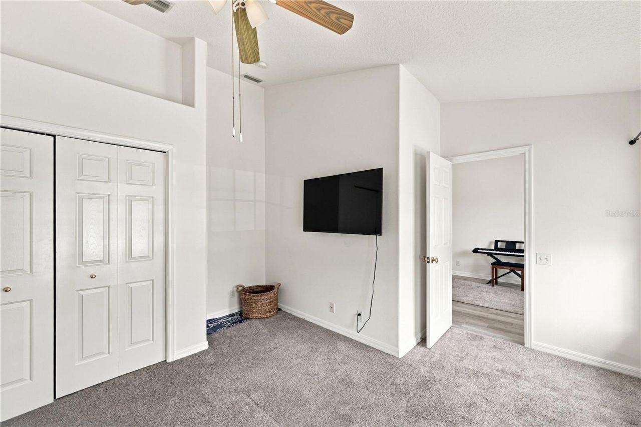 13158 Thoroughbred Loop, Largo, FL 33773 Photo