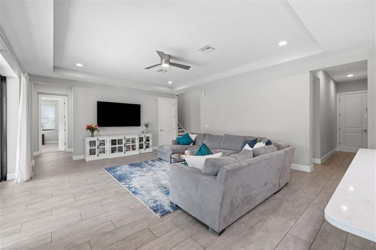 18615 Rue Beauvais, Lutz, FL 33558 Photo