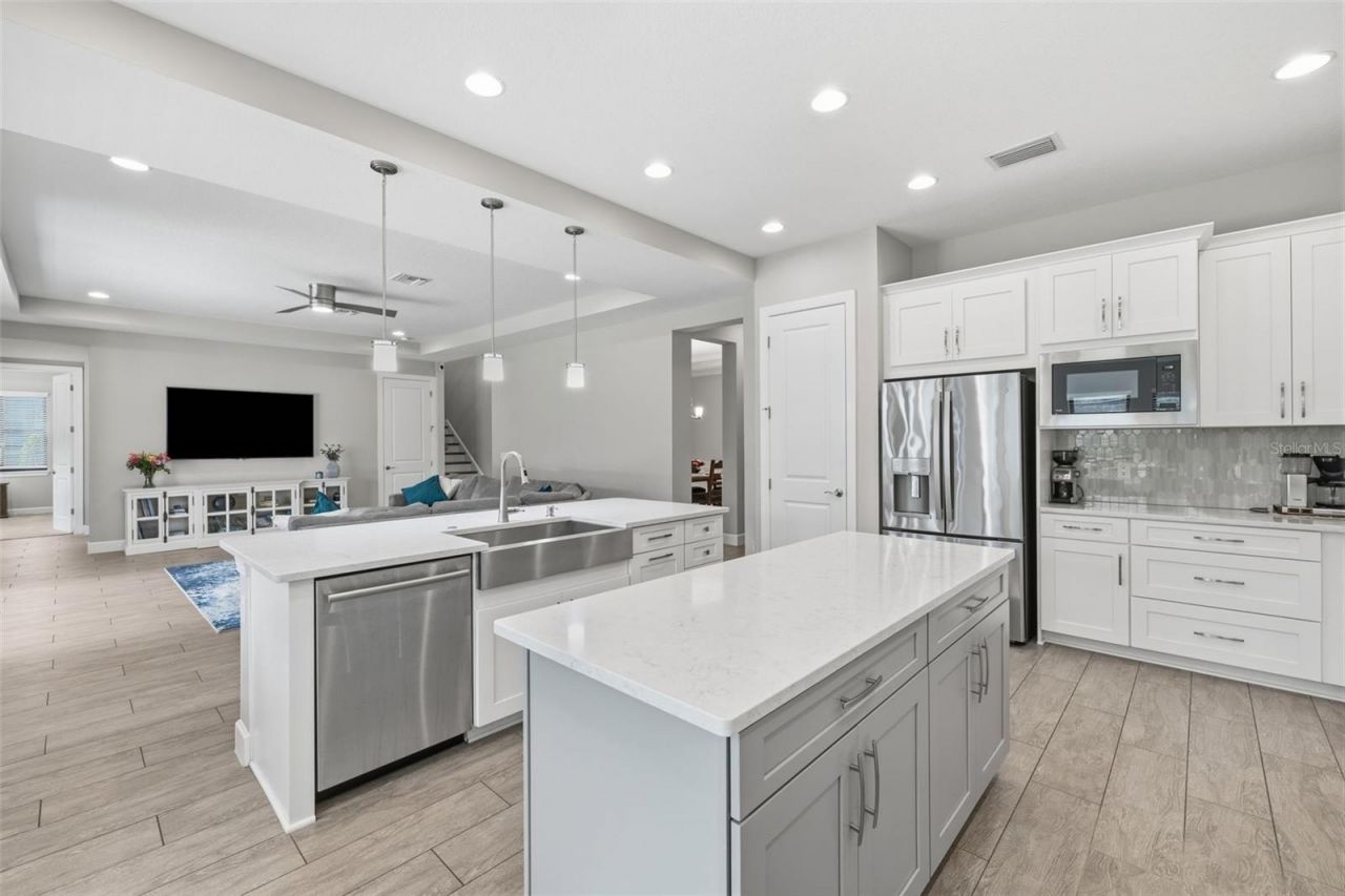 18615 Rue Beauvais, Lutz, FL 33558 Photo