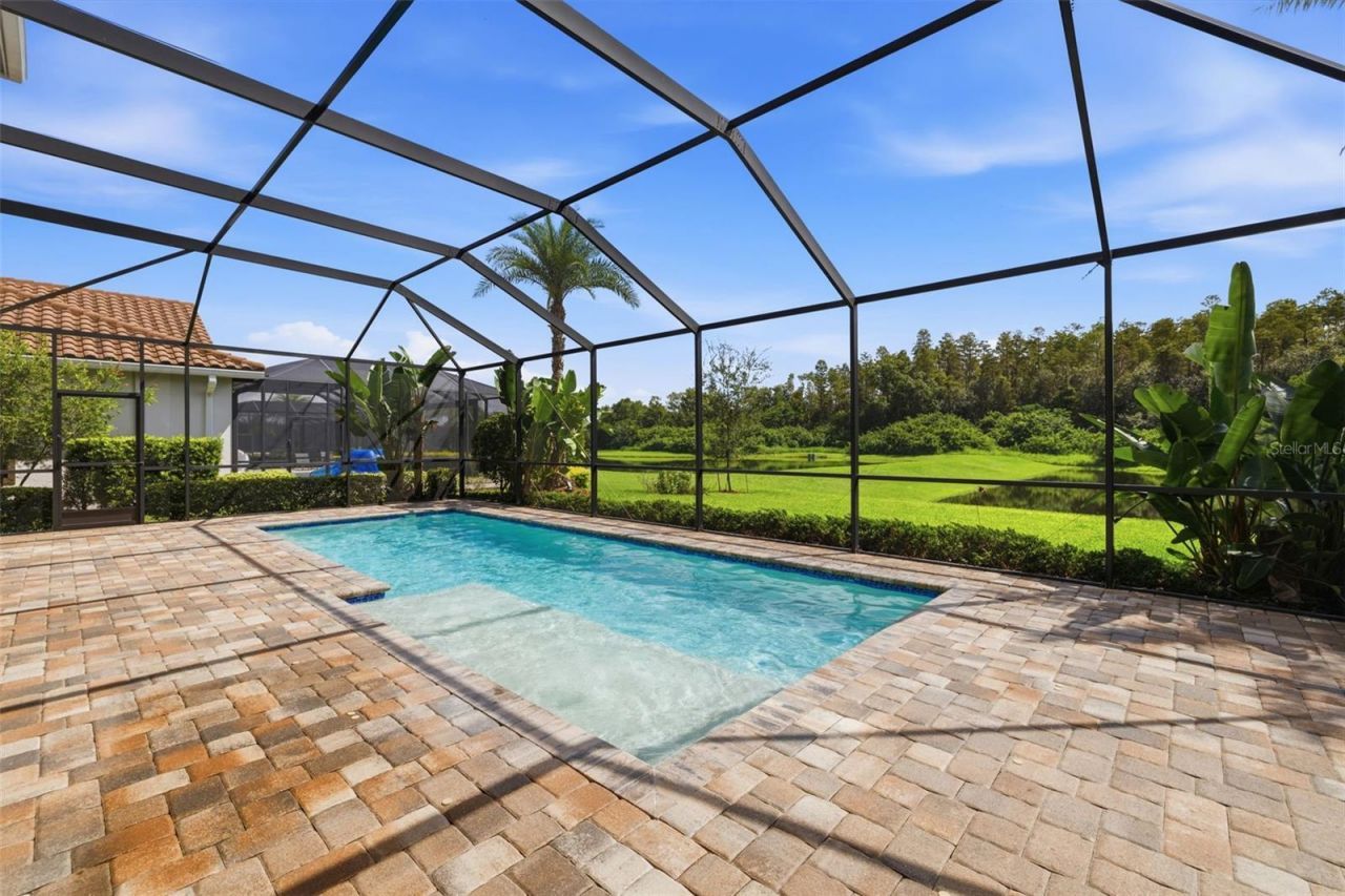 18615 Rue Beauvais, Lutz, FL 33558 Photo