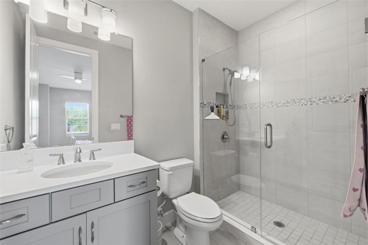 18615 Rue Beauvais, Lutz, FL 33558 Photo