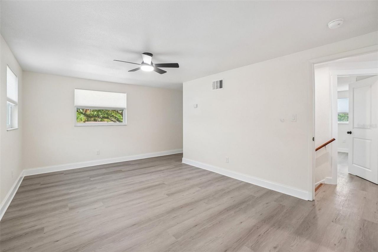1810 Maryland Avenue Ne, Saint Petersburg, FL 33703 Photo