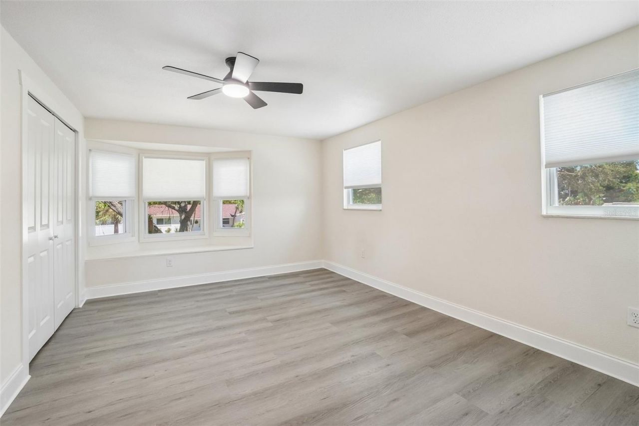 1810 Maryland Avenue Ne, Saint Petersburg, FL 33703 Photo