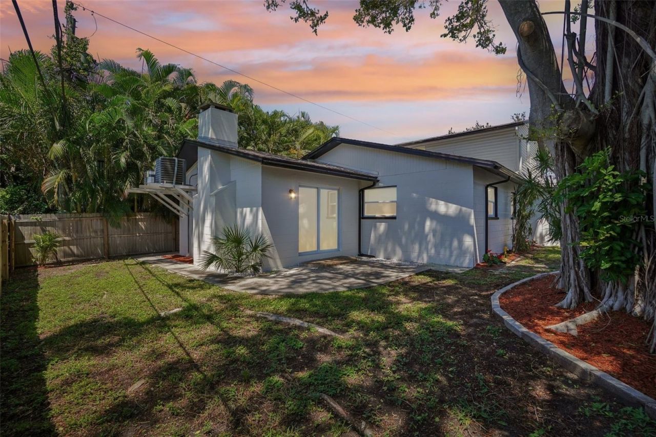 1810 Maryland Avenue Ne, Saint Petersburg, FL 33703 Photo