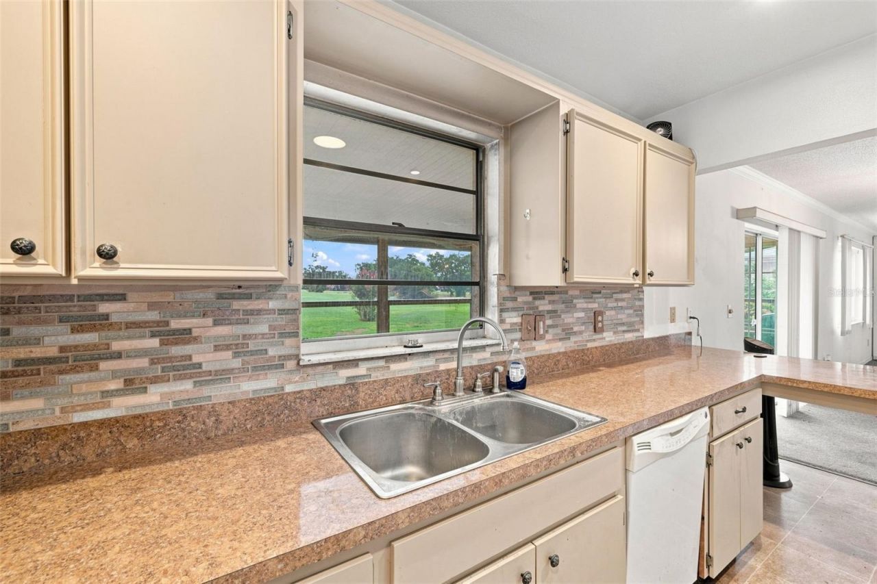 2202 Highclere Circle , Unit 2202, Sun City Center, FL 33573 Photo