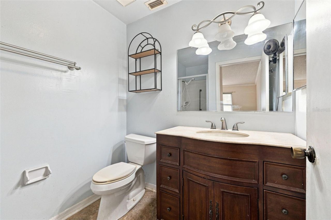 2202 Highclere Circle , Unit 2202, Sun City Center, FL 33573 Photo