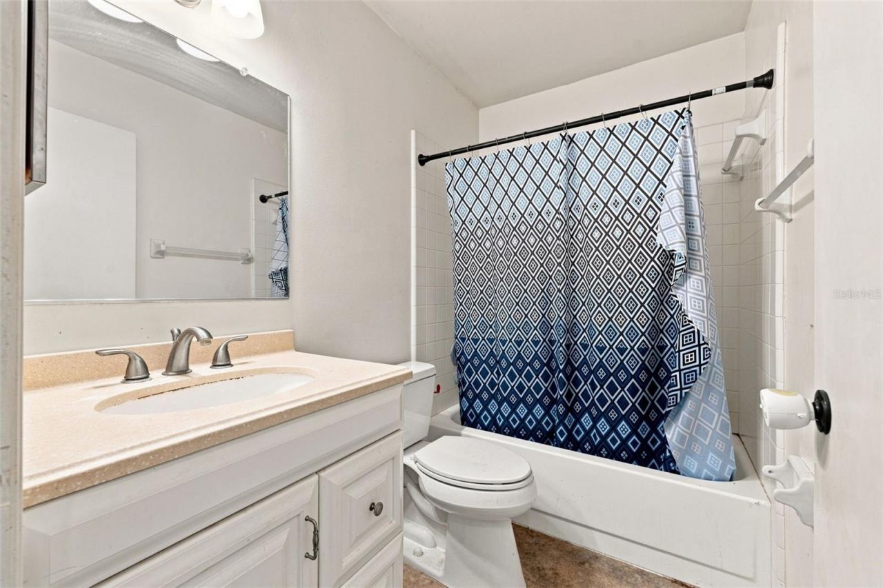 2202 Highclere Circle , Unit 2202, Sun City Center, FL 33573 Photo