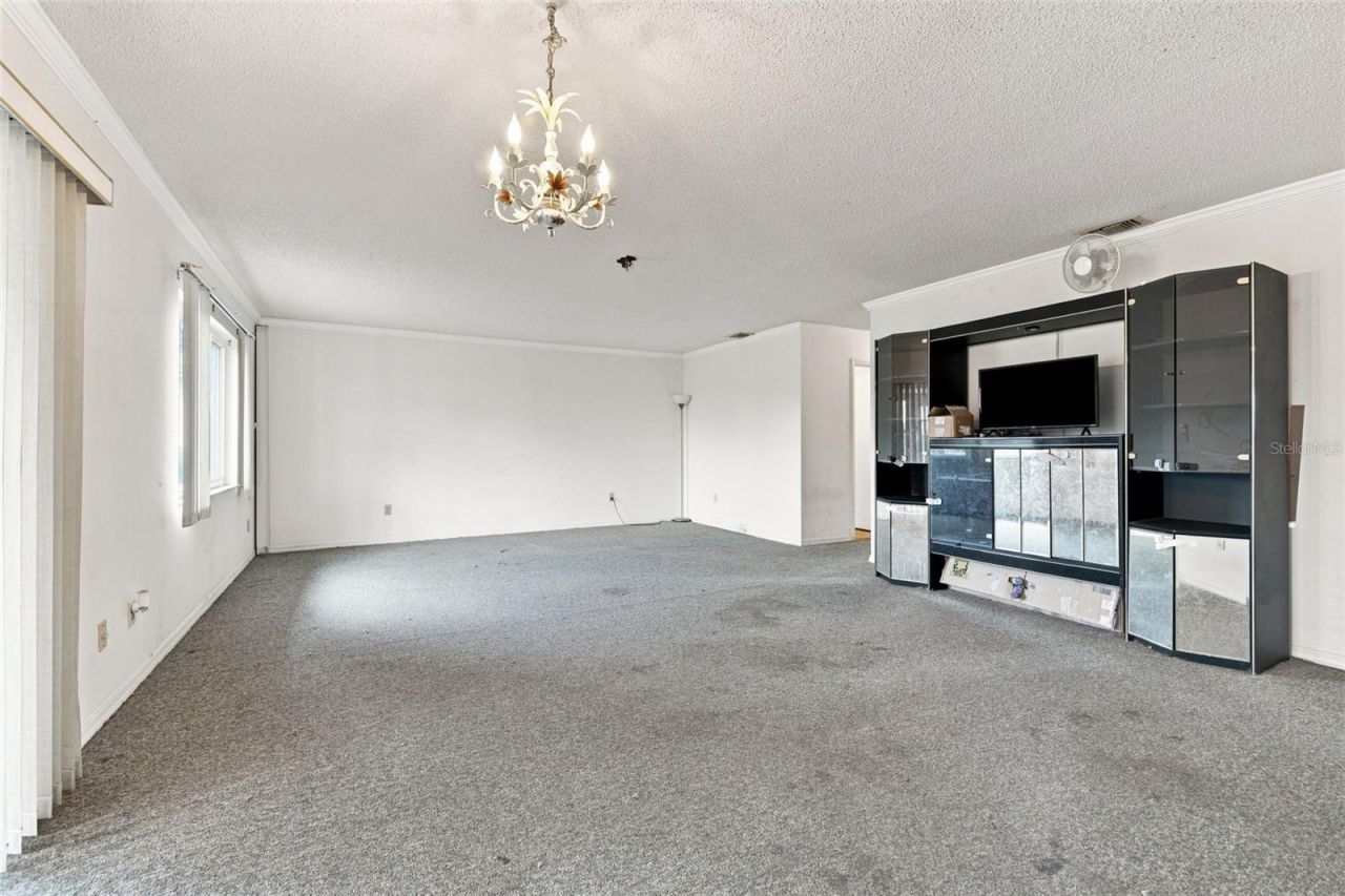 2202 Highclere Circle , Unit 2202, Sun City Center, FL 33573 Photo