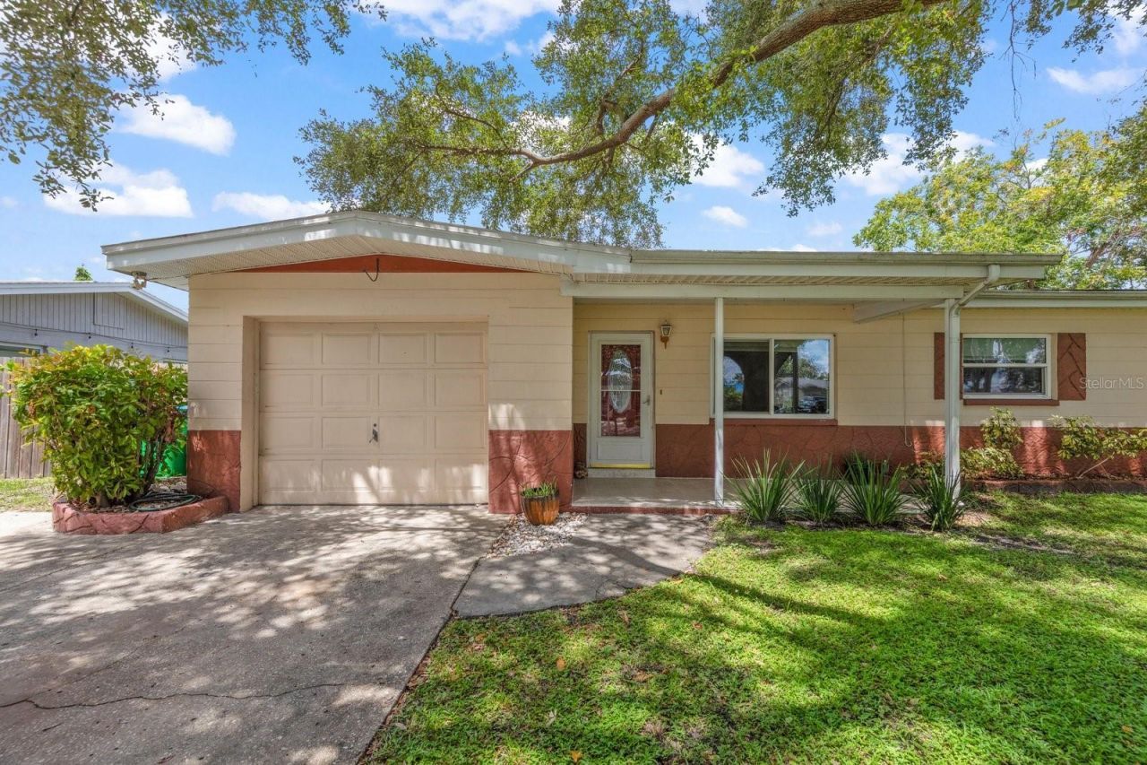 3531 Floral Drive Se, Largo, FL 33771 Photo