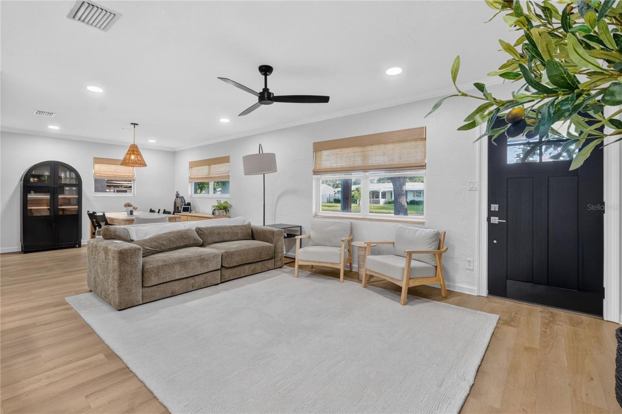 782 41st Avenue Ne, Saint Petersburg, FL 33703 Photo