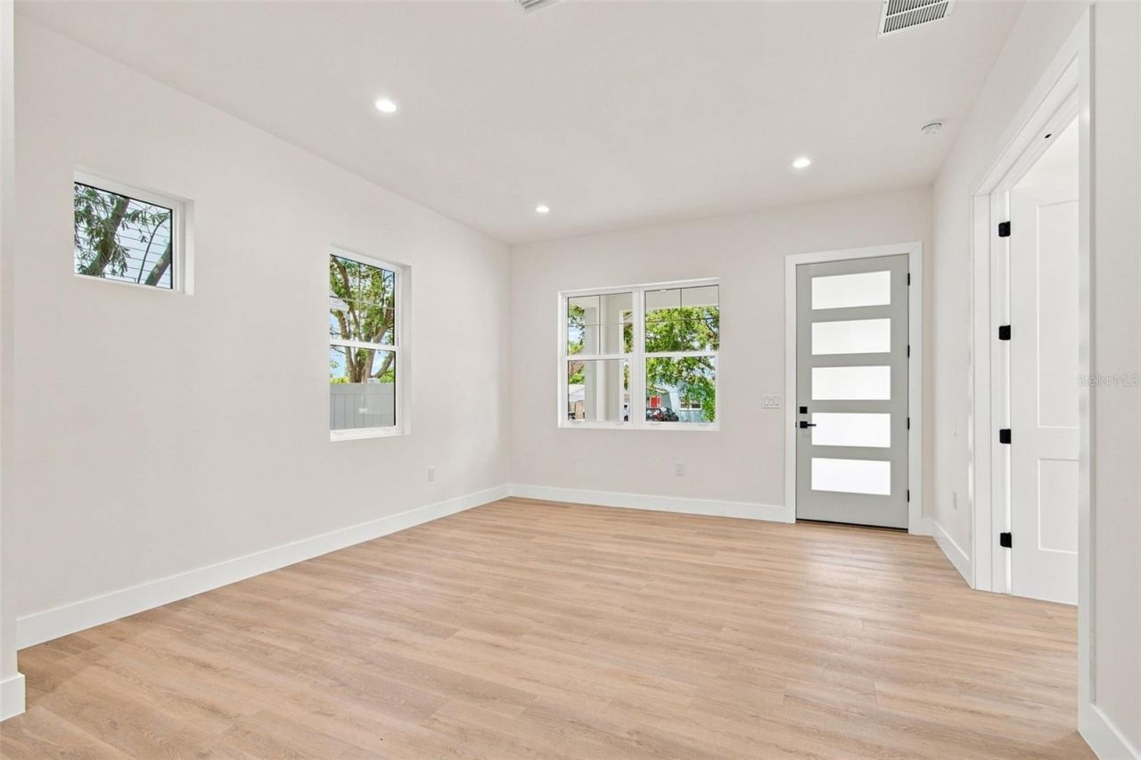 5310 7th Avenue N, Saint Petersburg, FL 33710 Photo