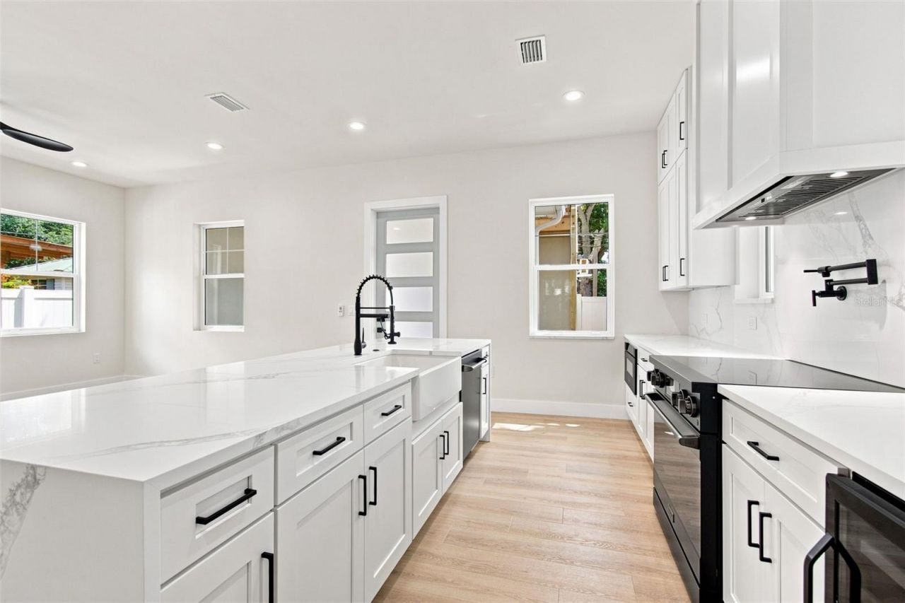 5310 7th Avenue N, Saint Petersburg, FL 33710 Photo