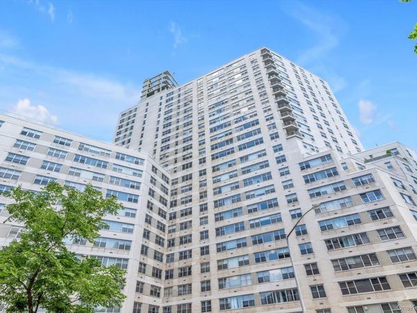 125-10 Queens Boulevard , Unit 911, Kew Gardens, NY 11415