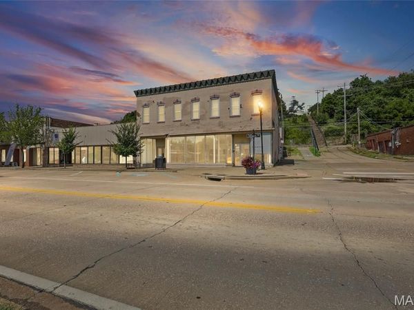 200 S Main Street , De Soto, MO 63020