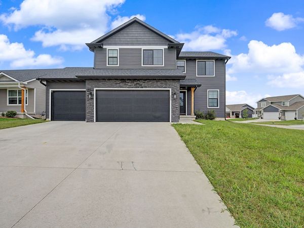 265 NW Horan Court, Waukee, IA 50263