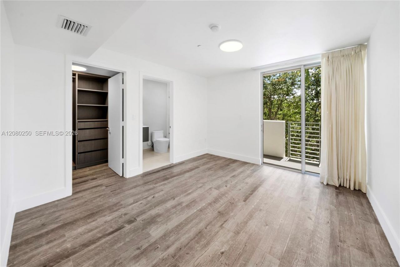 179 N Shore Dr, Unit 179-6, Miami Beach, FL 33141 Photo