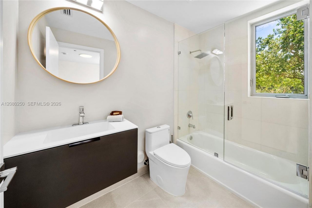 179 N Shore Dr, Unit 179-6, Miami Beach, FL 33141 Photo