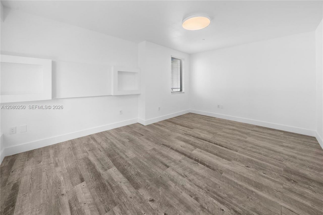179 N Shore Dr, Unit 179-6, Miami Beach, FL 33141 Photo