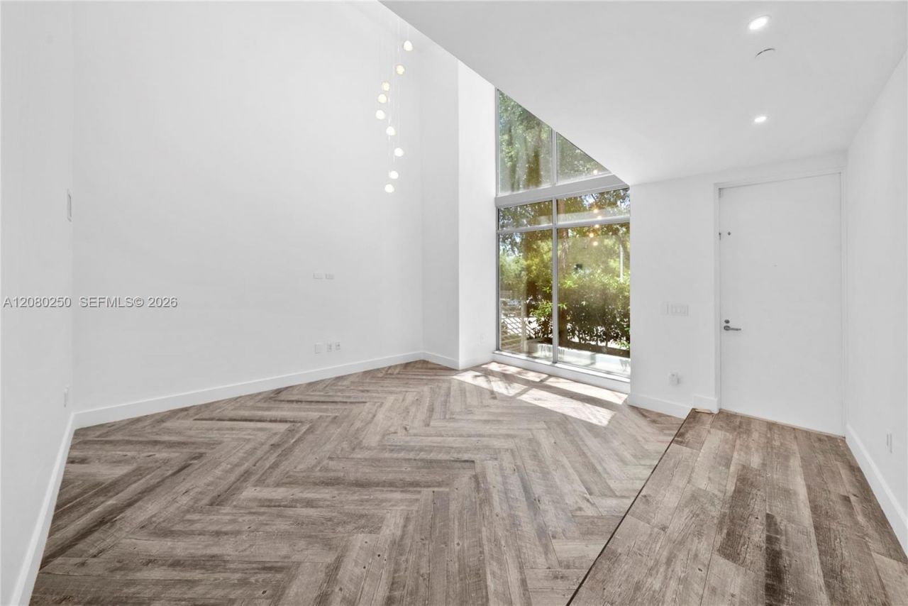 179 N Shore Dr, Unit 179-6, Miami Beach, FL 33141 Photo