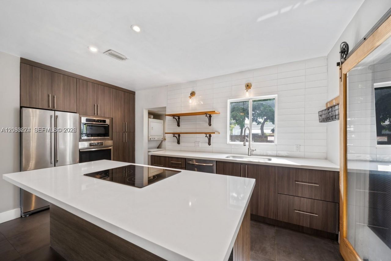 534 NW 50th St , Unit A, Miami, FL 33127 Photo