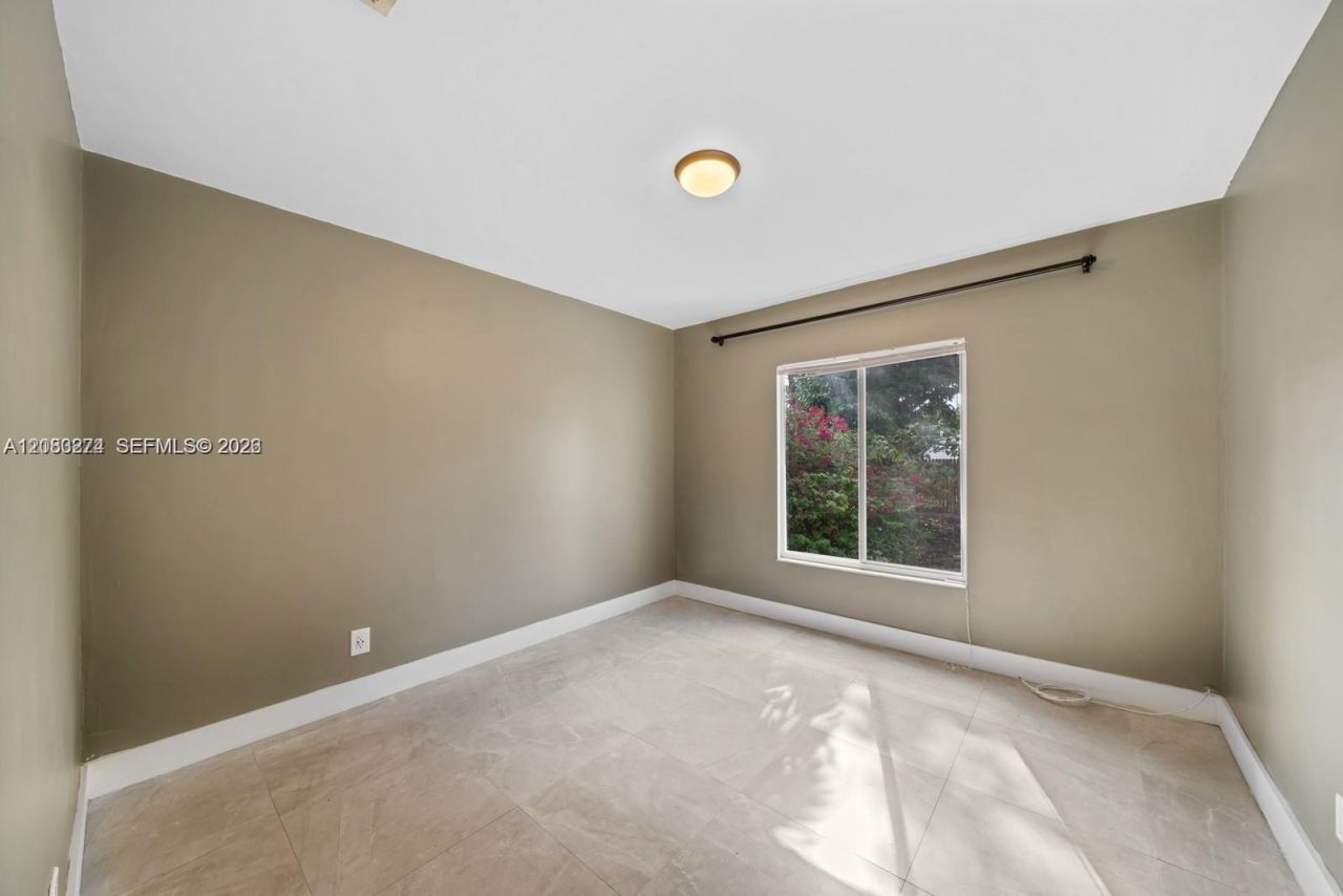 534 NW 50th St , Unit A, Miami, FL 33127 Photo