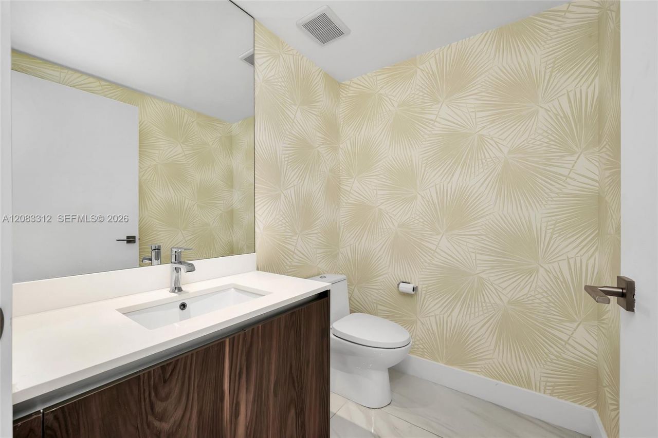 3131 NE 7th Ave , Unit 1806, Miami, FL 33137 Photo