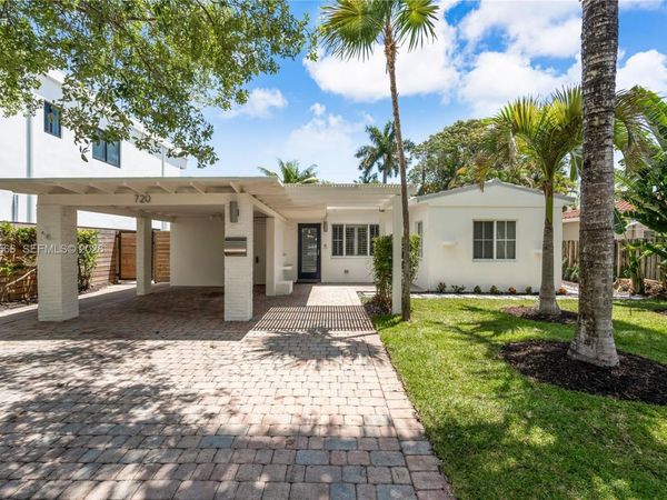 720 NE 17th Ter , Fort Lauderdale, FL 33304